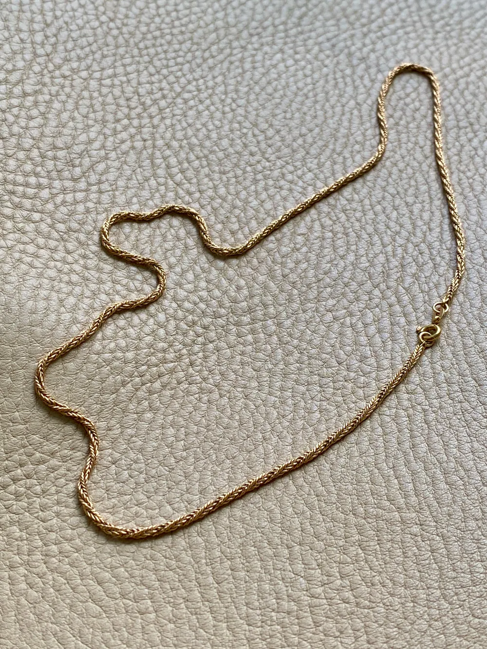 18k Gold Vintage Foxtail(!) Spiral Link chain necklace - 18.5 inch length