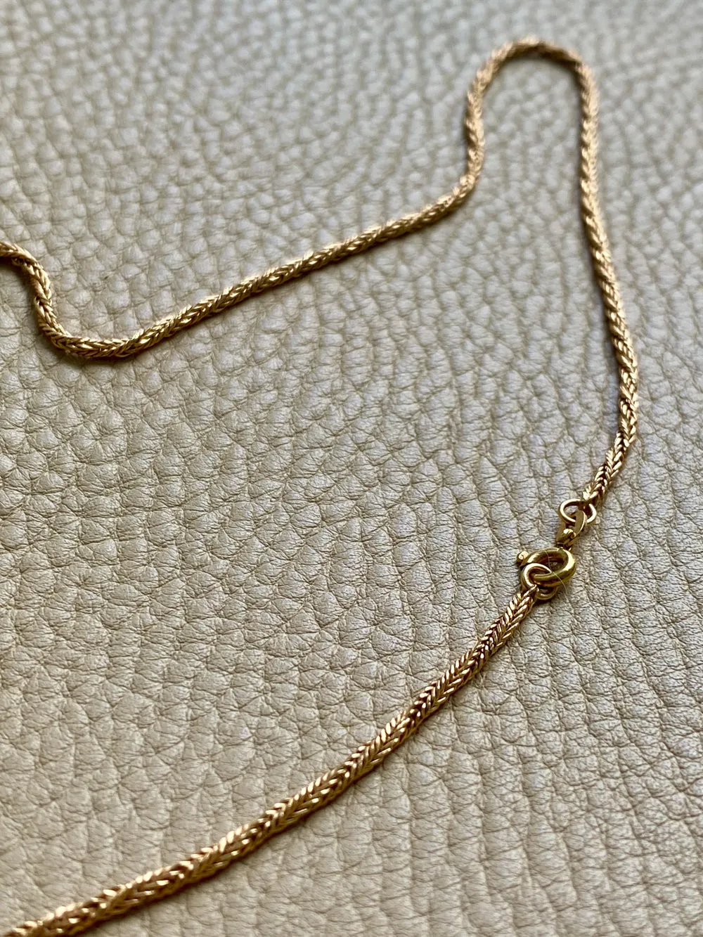 18k Gold Vintage Foxtail(!) Spiral Link chain necklace - 18.5 inch length