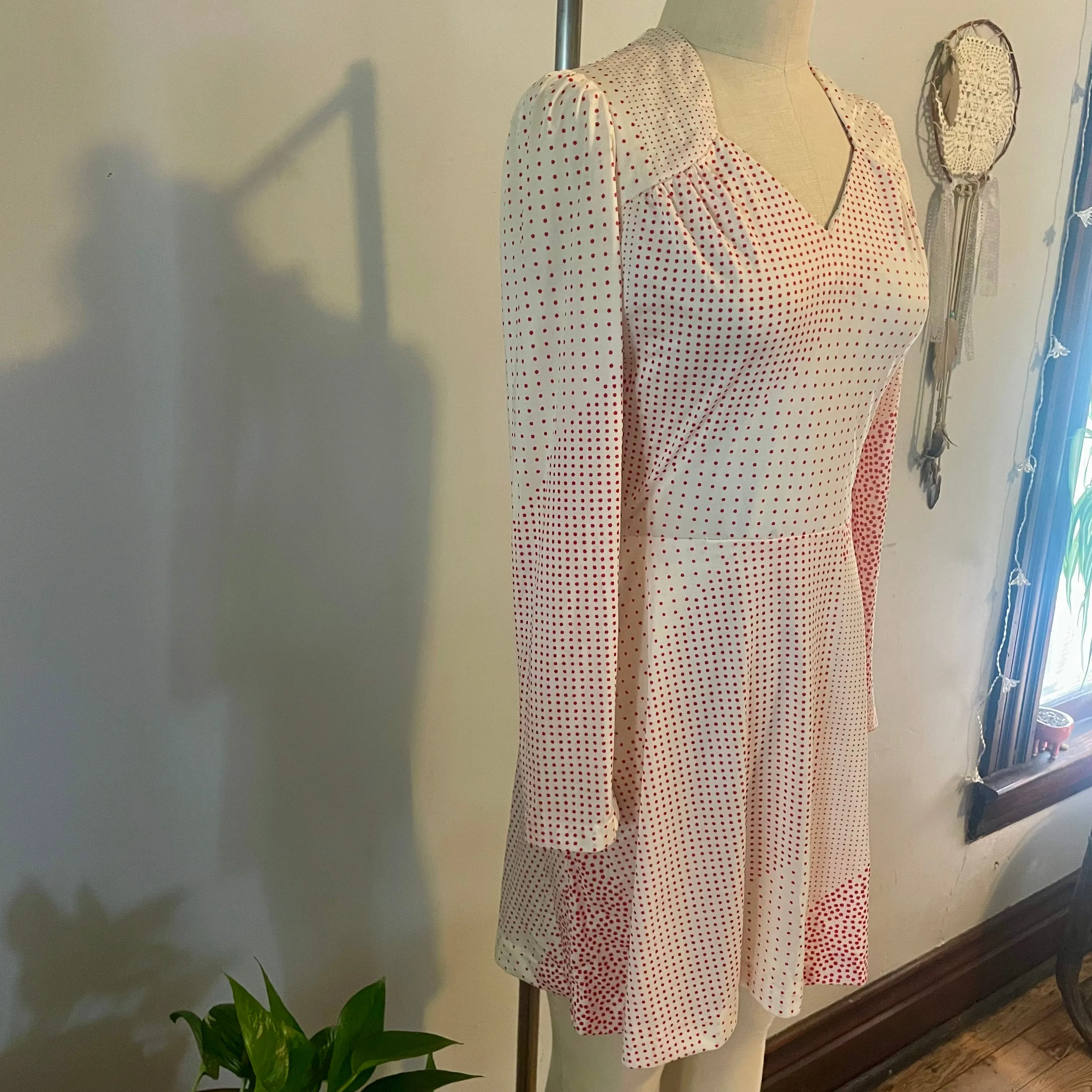 1960s-70s Classified polka dot mini dress // size x-small (HT2449)