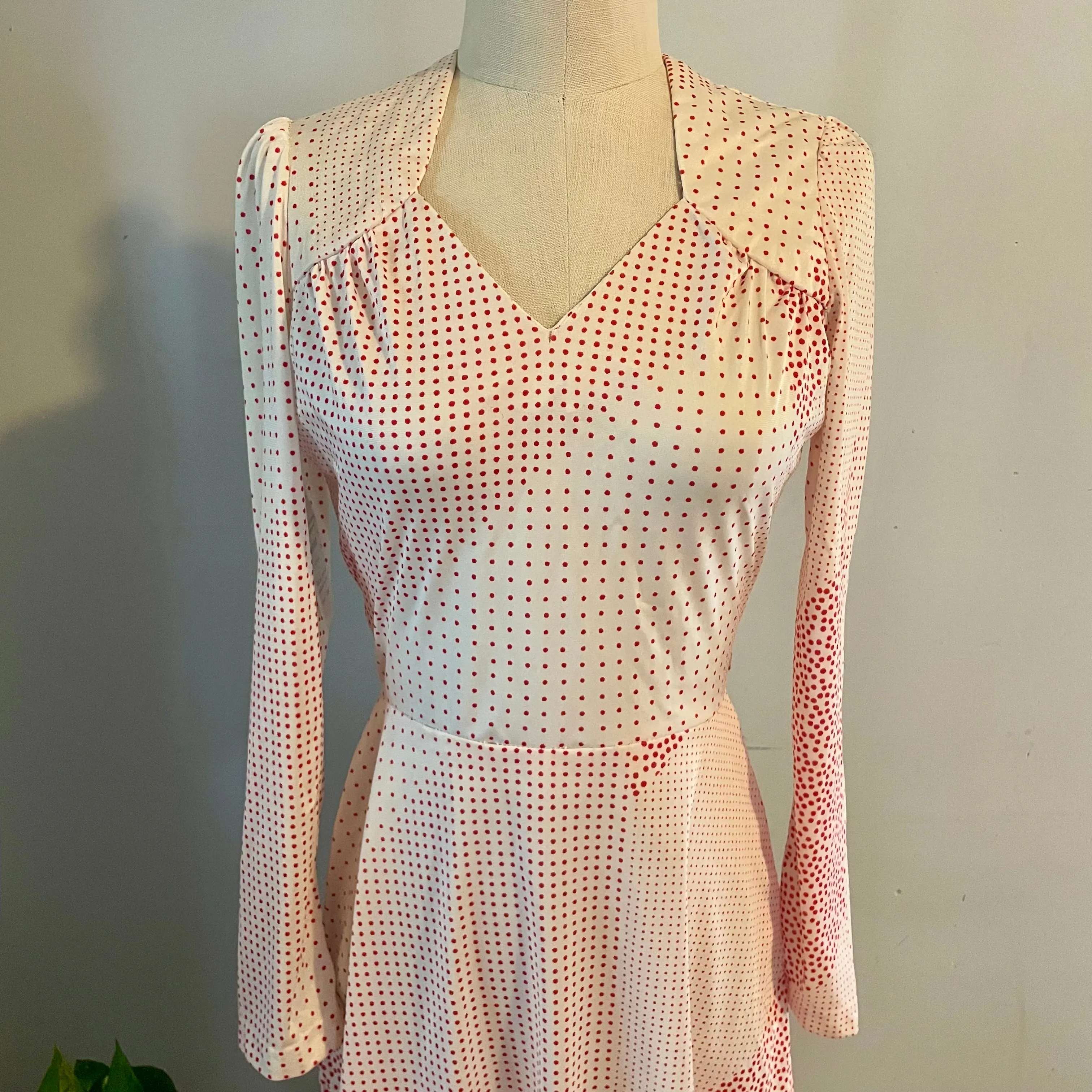1960s-70s Classified polka dot mini dress // size x-small (HT2449)