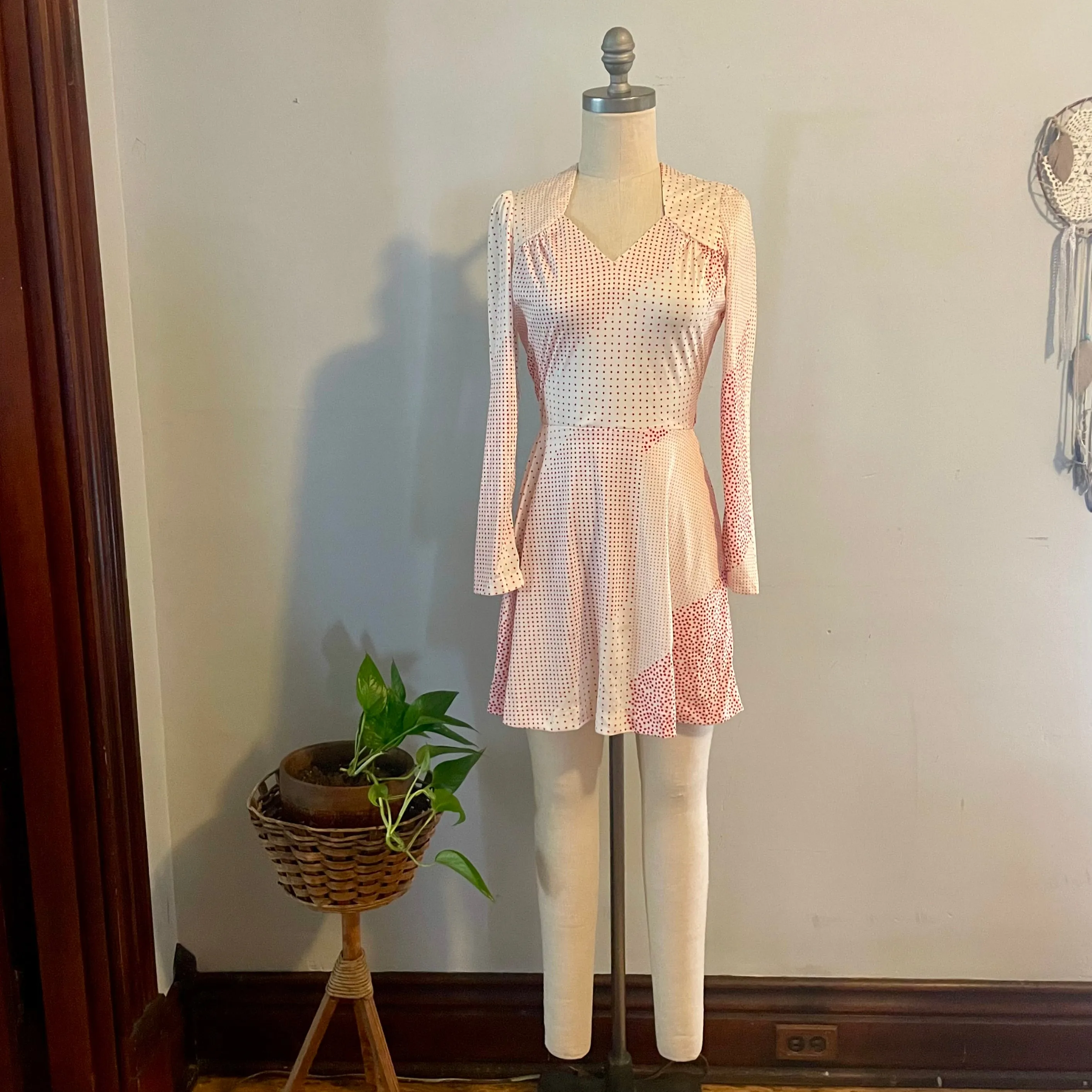 1960s-70s Classified polka dot mini dress // size x-small (HT2449)