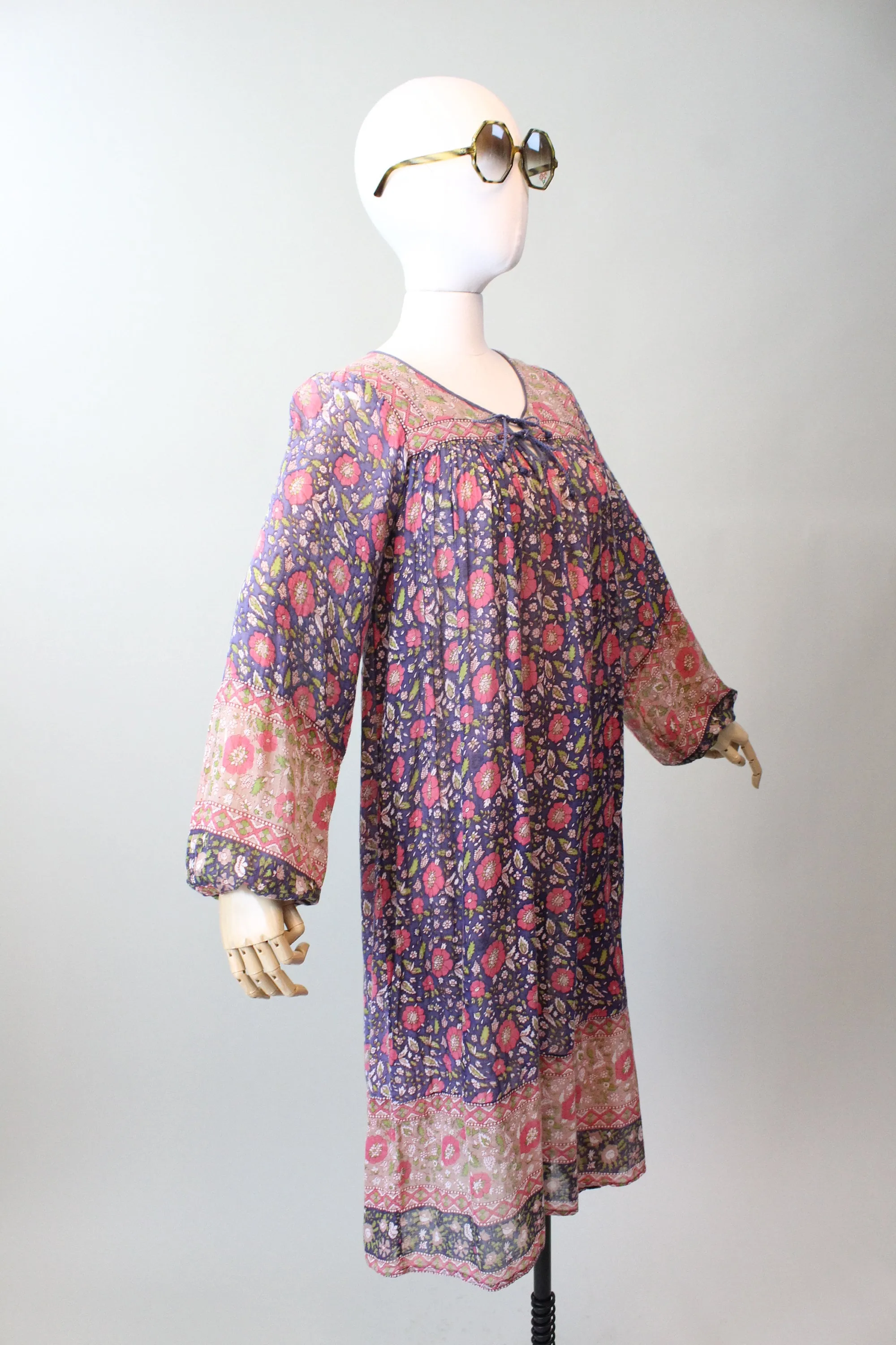 1970s INDIAN COTTON caftan dress small | new spring