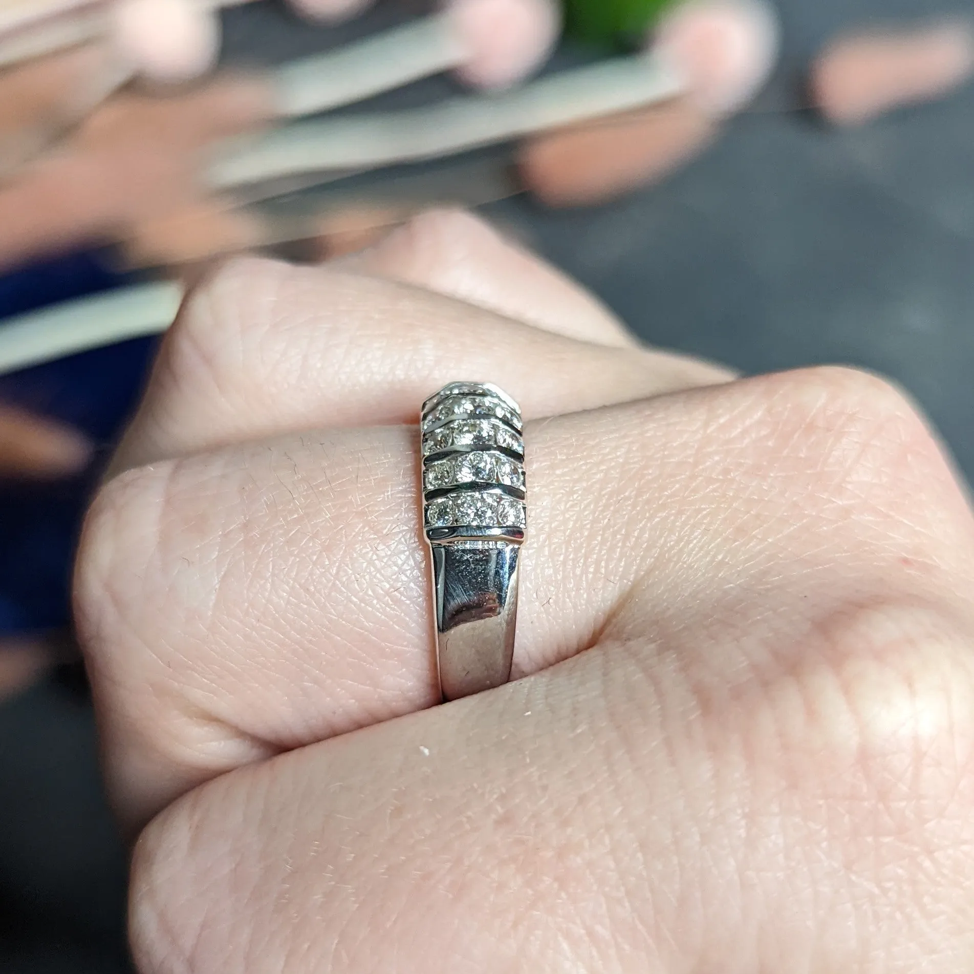 1980's Vintage 1.05 CTW Diamond 14 Karat White Gold Band Ring