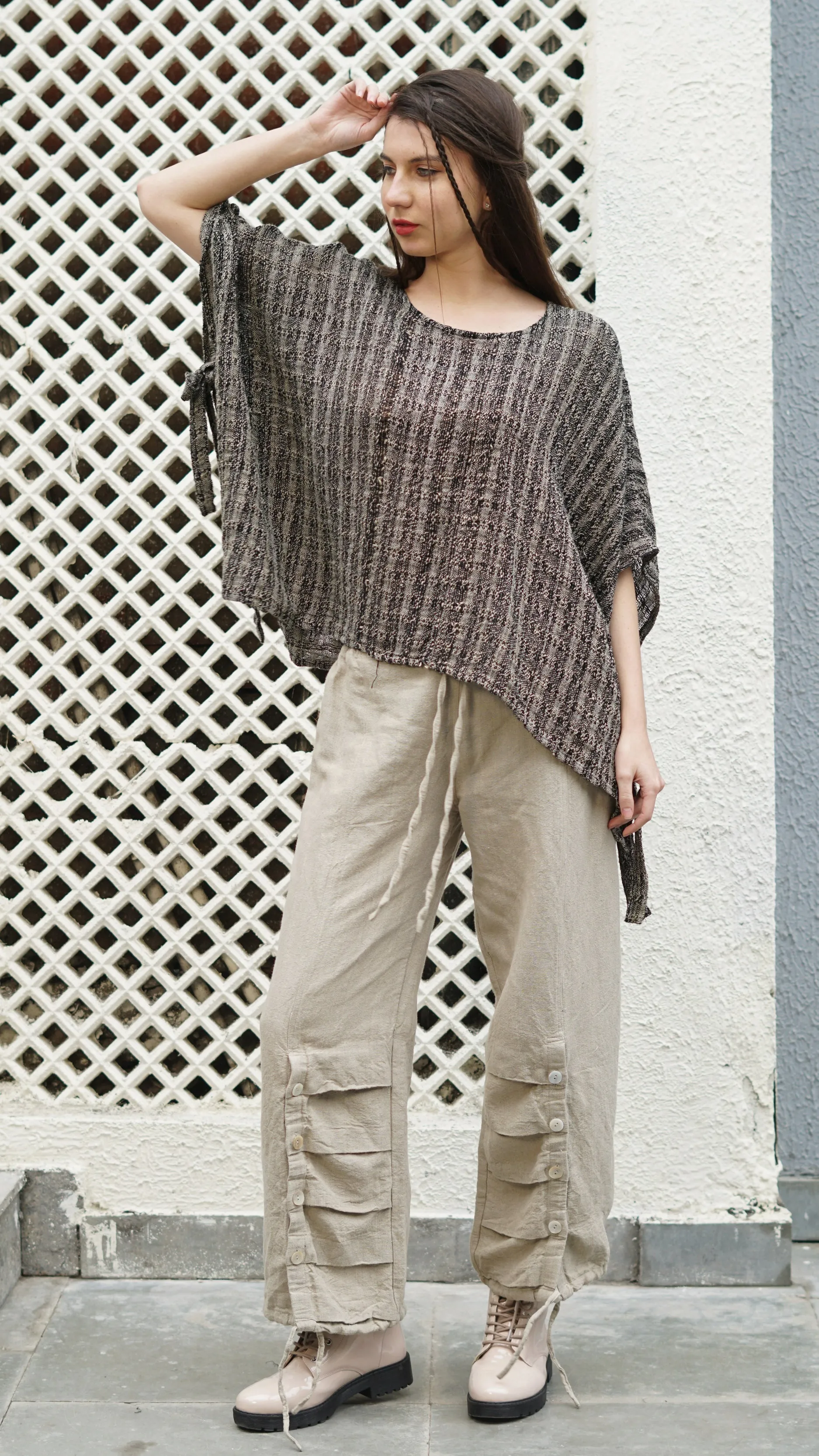 Averil Linen Top in Onyx