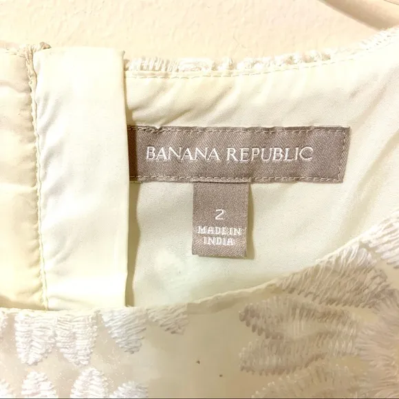 Banana Republic Sunflower Lace Dress - Size 2