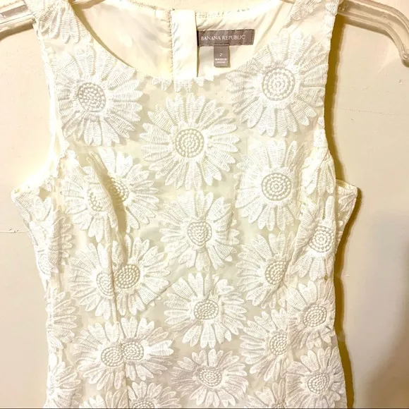 Banana Republic Sunflower Lace Dress - Size 2