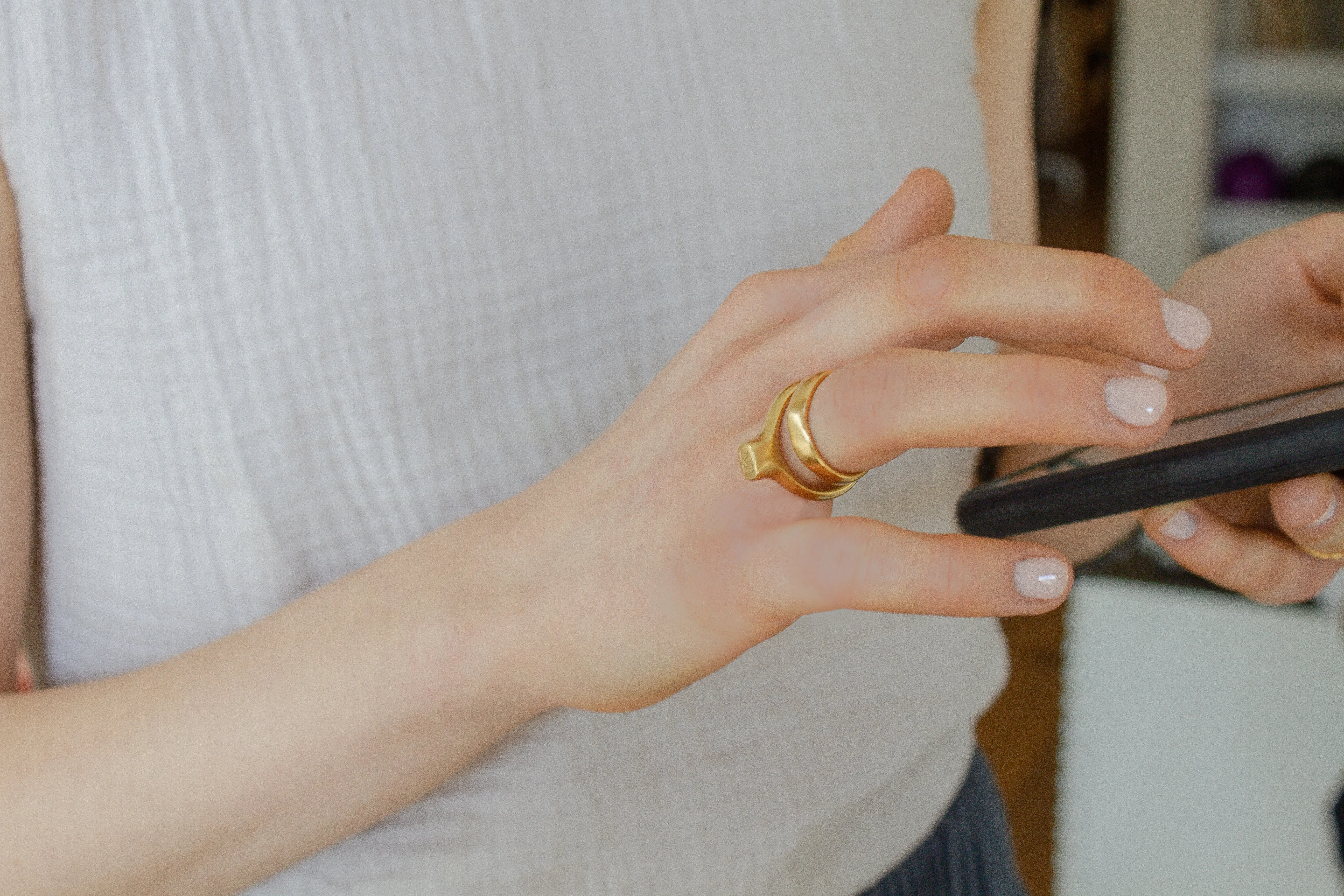 Big Crown Personalized Gold Initial Ring