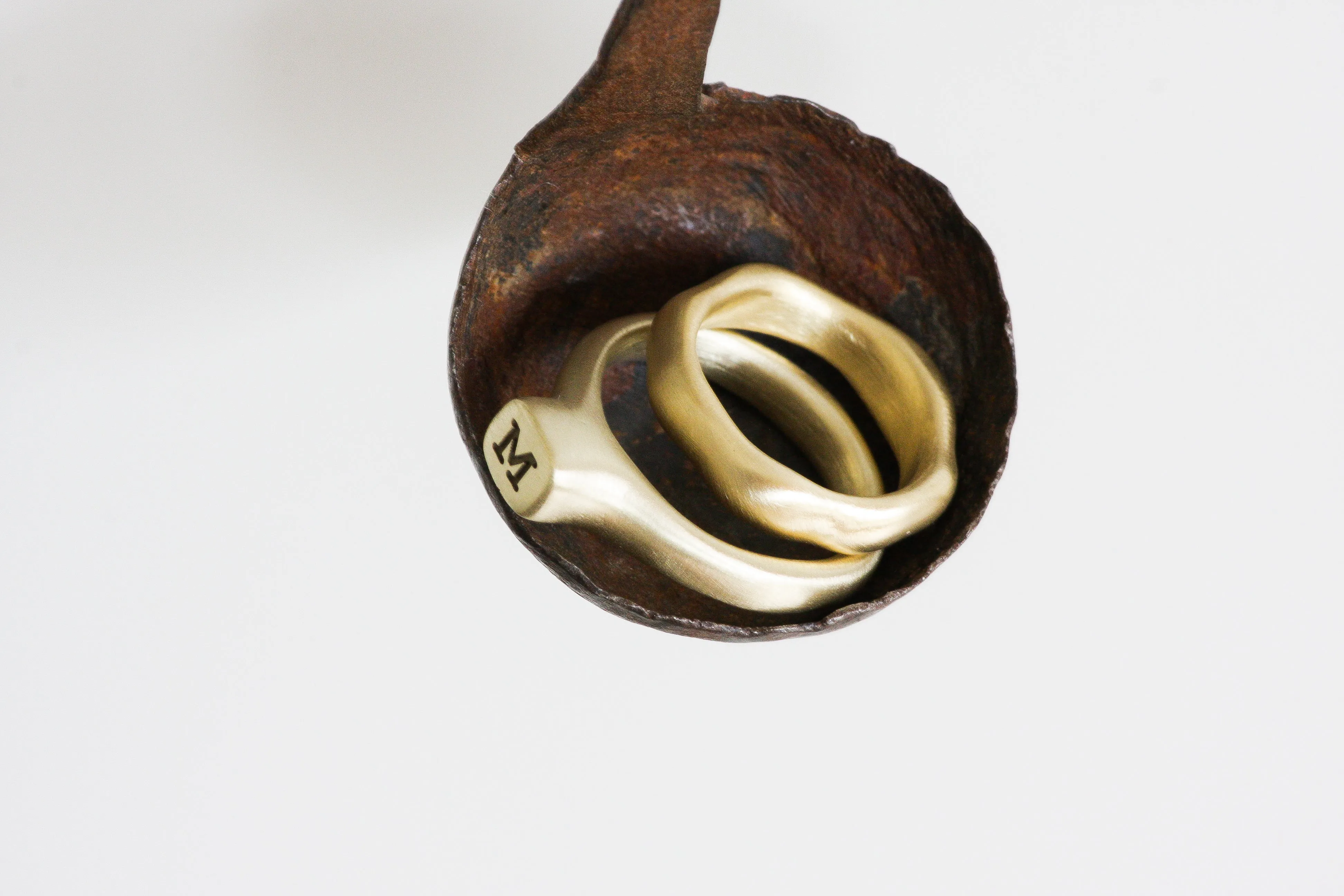 Big Crown Personalized Gold Initial Ring
