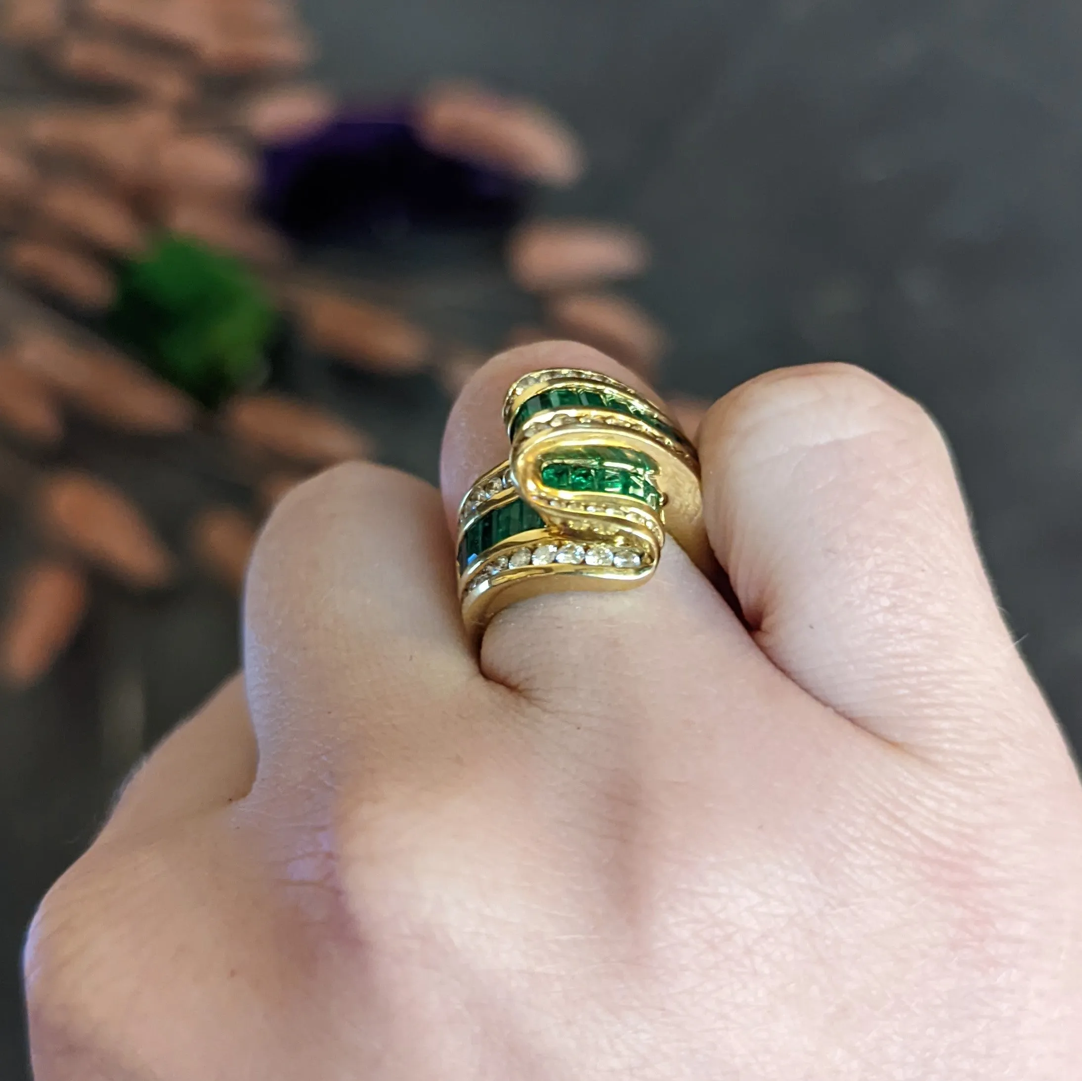 Charles Krypell 4.00 CTW Emerald Diamond 18 Karat Gold Ribbon Ring