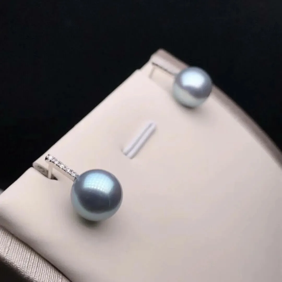 Enchantment 9.0-9.5 mm Silver-Blue Akoya Pearl Earrings in 18K Gold with Diamonds