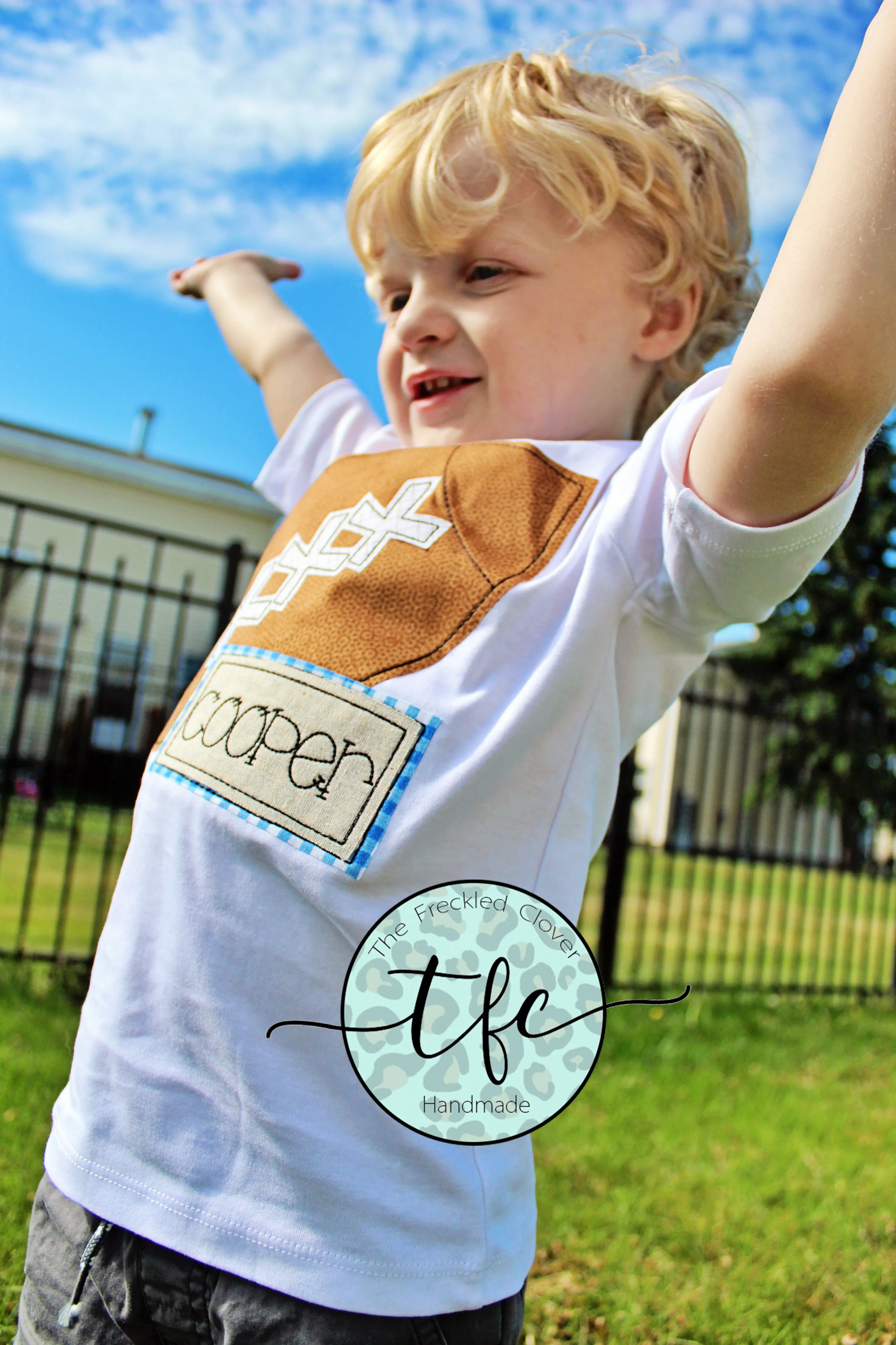{Football   Name Plate} applique tee