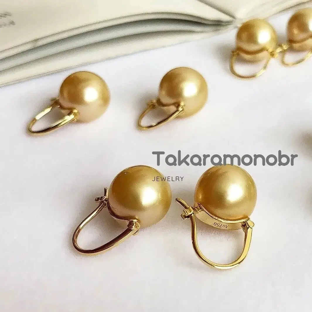 Golden South Sea Pearl Drop Earrings Mounted on 18-Karat Yellow Gold, 10.0-11.0 mm