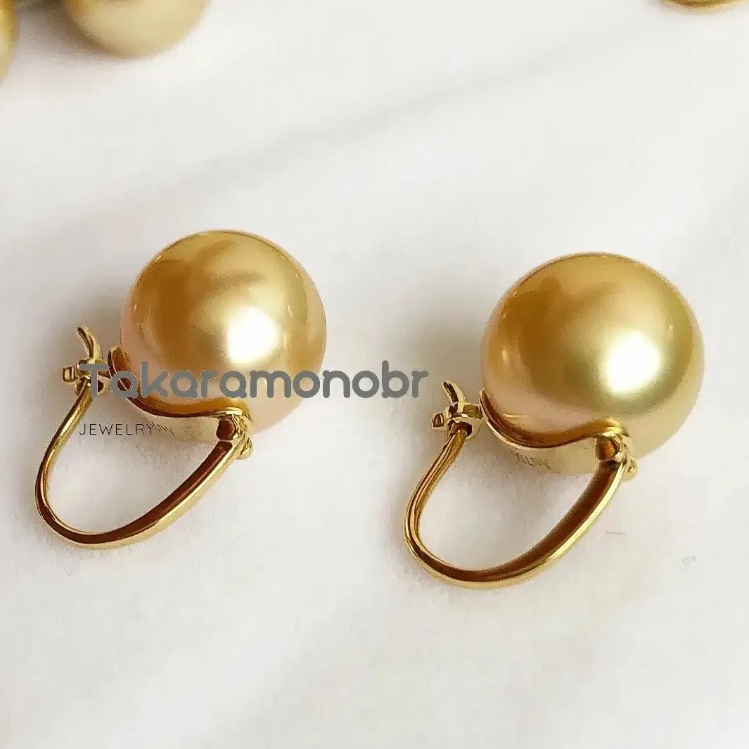 Golden South Sea Pearl Drop Earrings Mounted on 18-Karat Yellow Gold, 10.0-11.0 mm