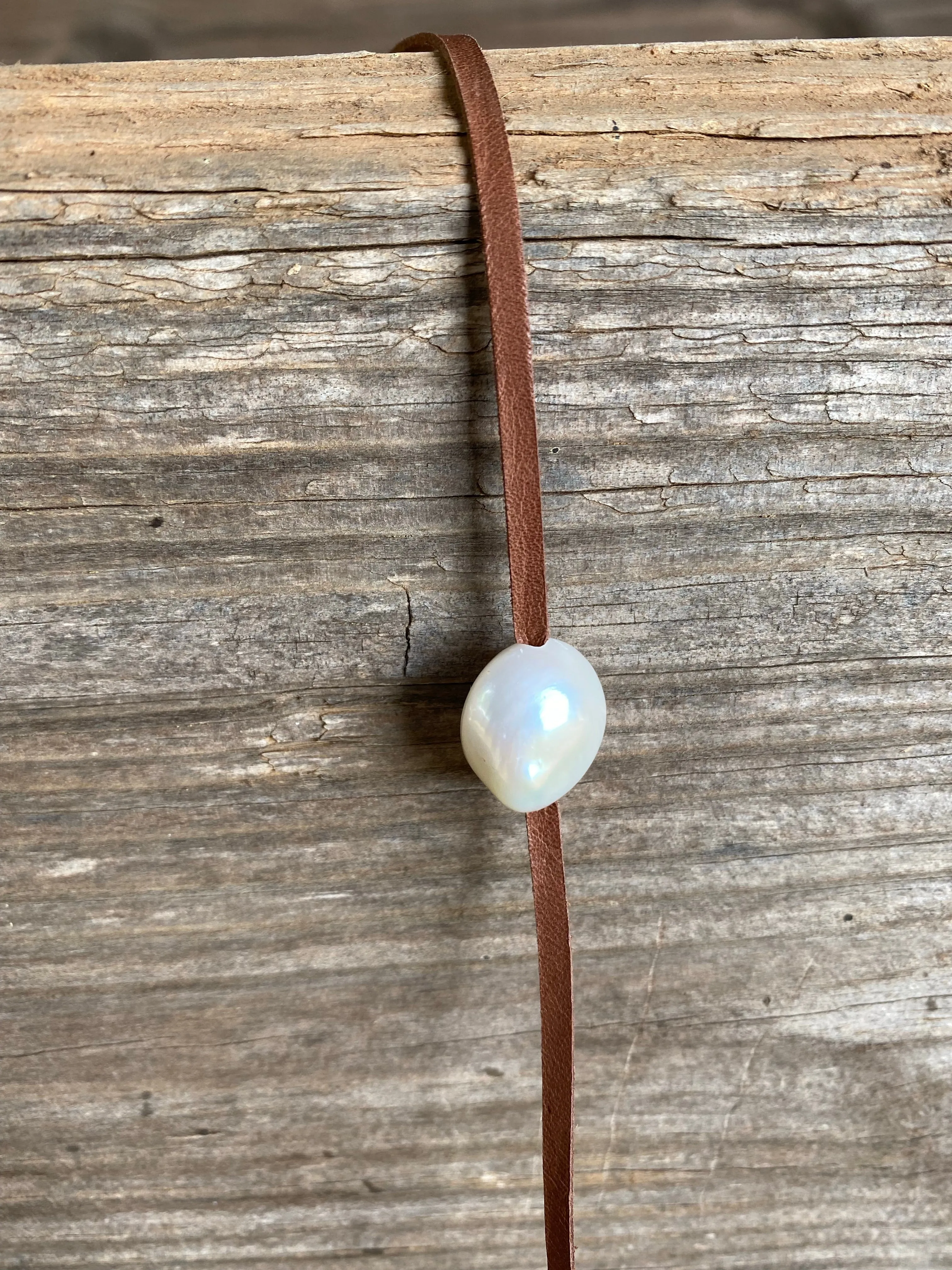 Grande Pearl Choker