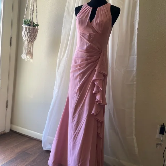 JJ’s house Bridesmaid Dress .