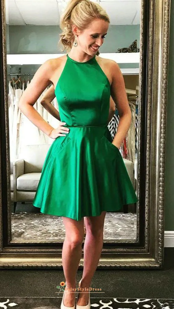 Knee Length Halter Neckline Green Homecoming Dress