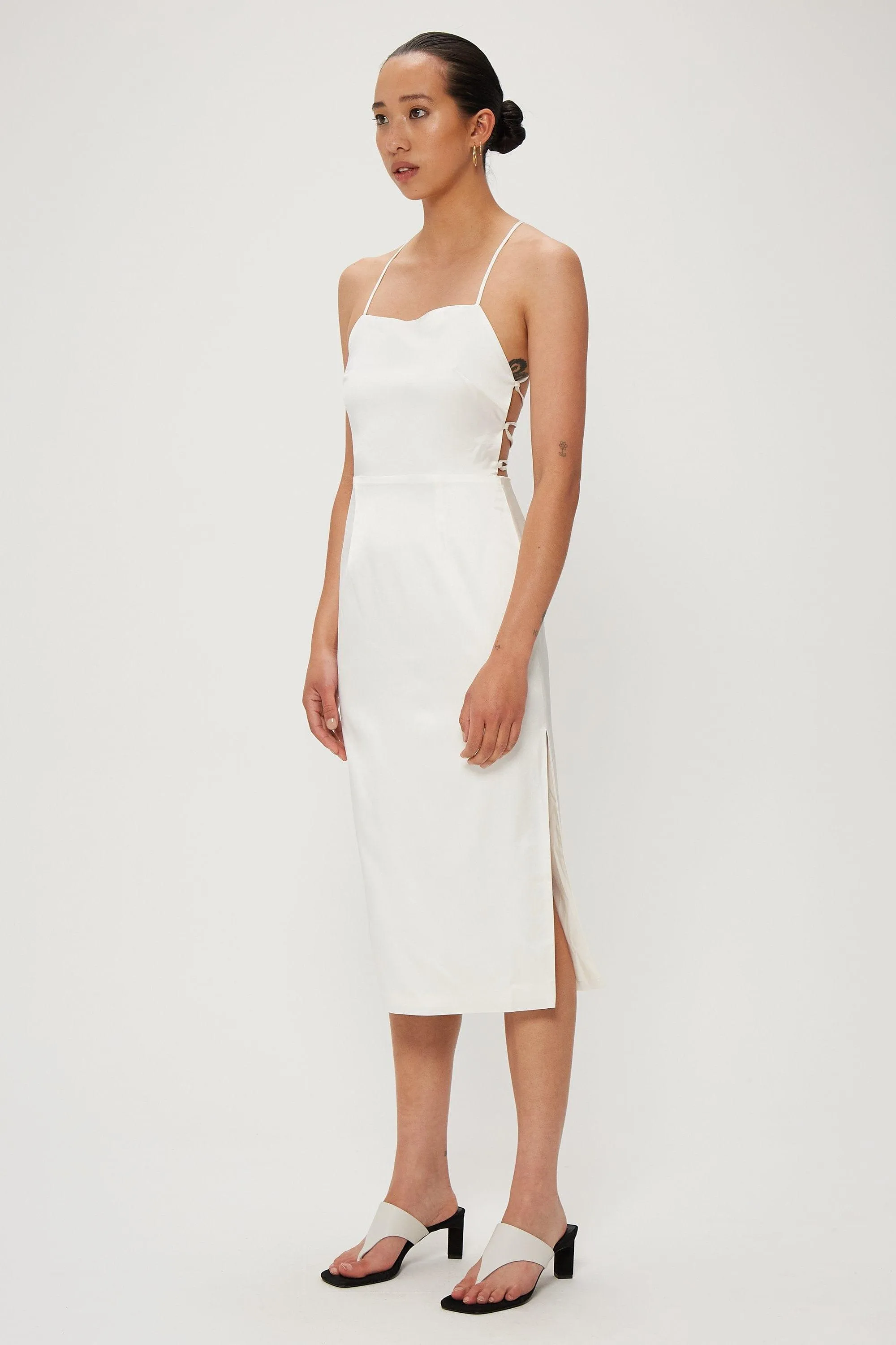 LONG NIGHTS LACE BACK DRESS | OFF WHITE