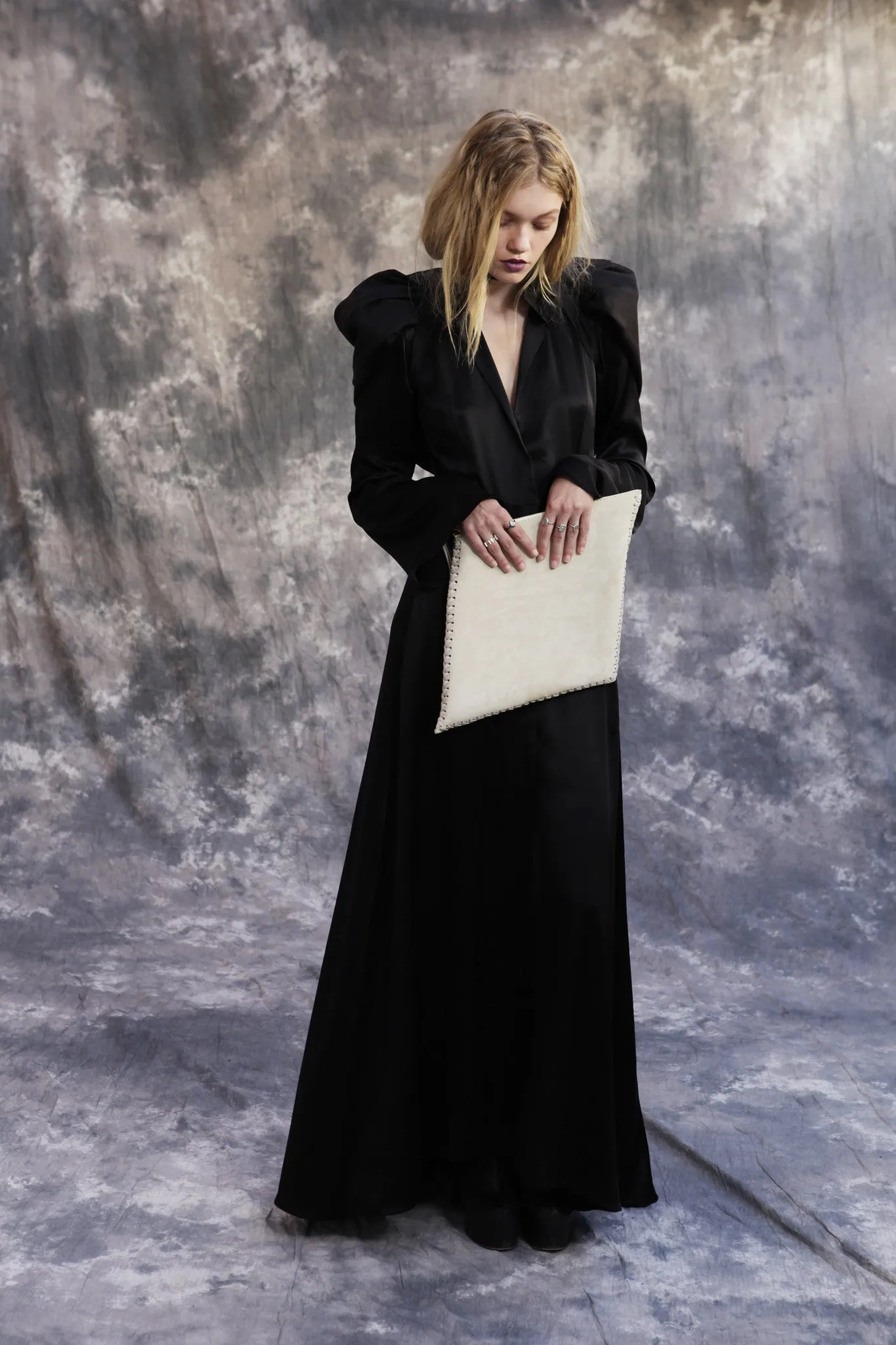 Long Sleeve Train Dress w. Detachable Hood