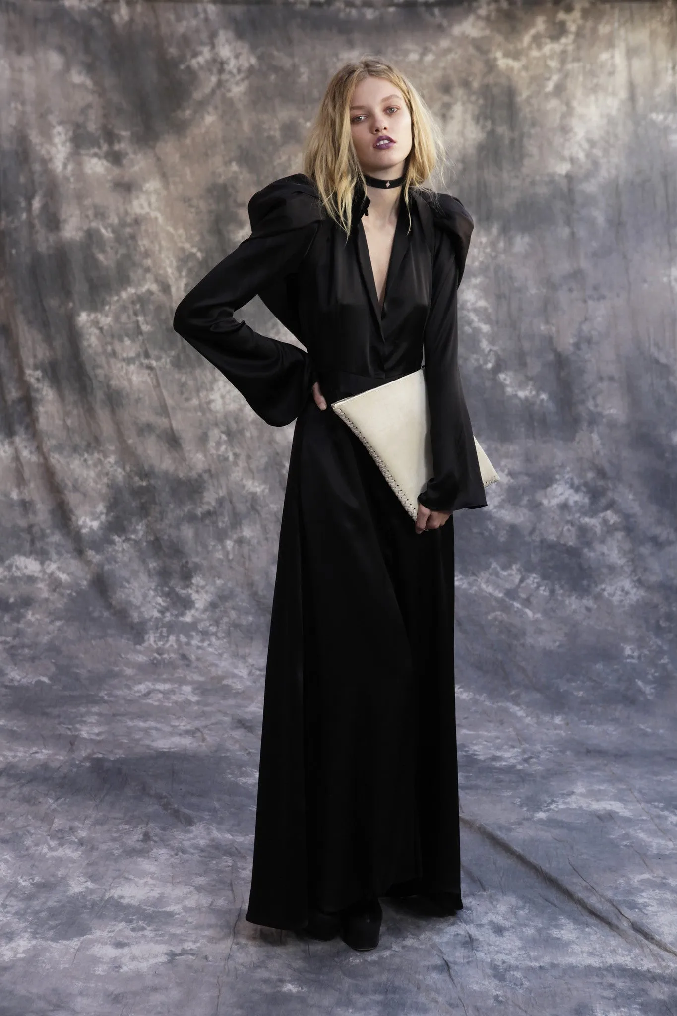 Long Sleeve Train Dress w. Detachable Hood