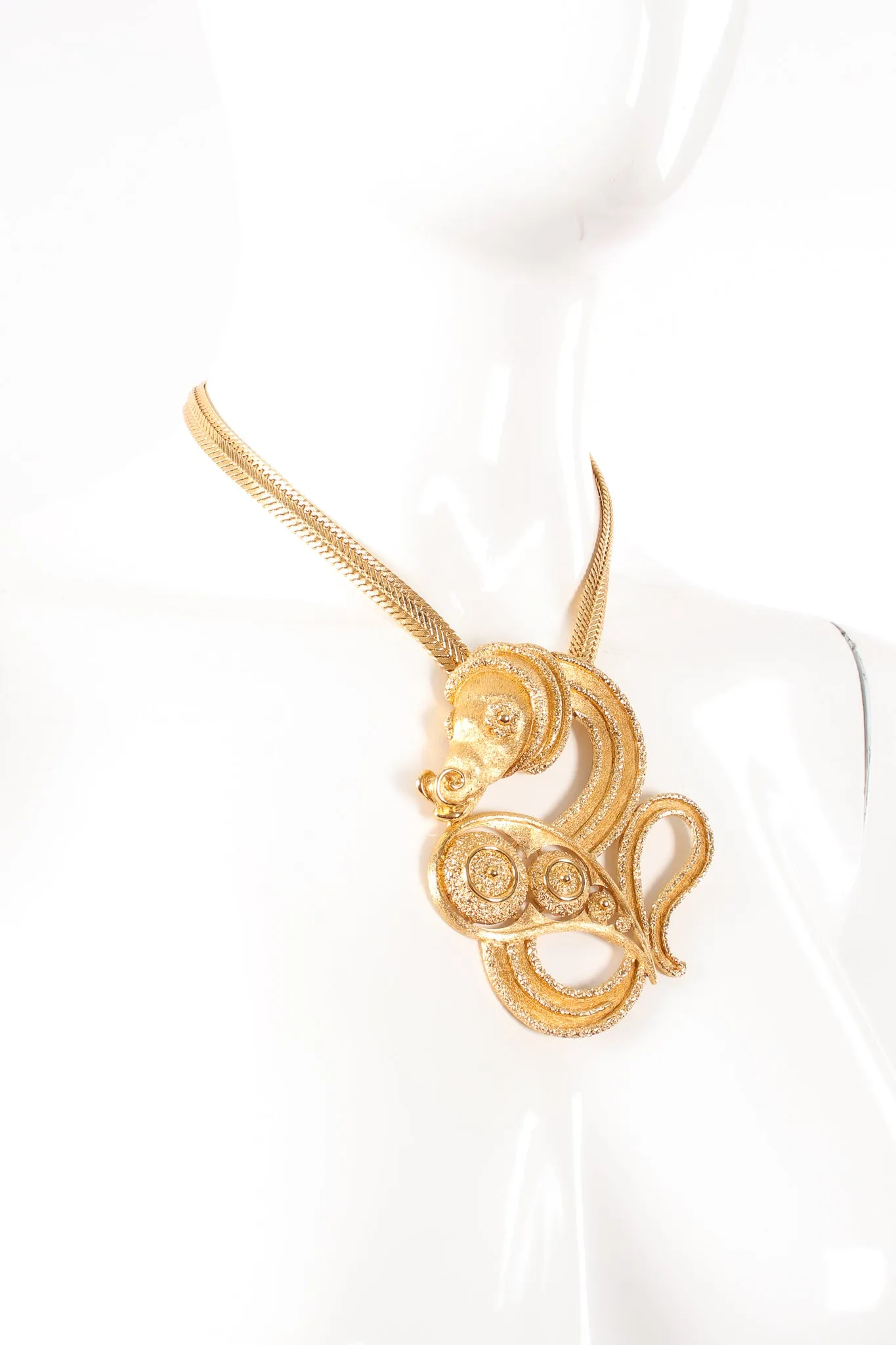 Mythic Seahorse Collar