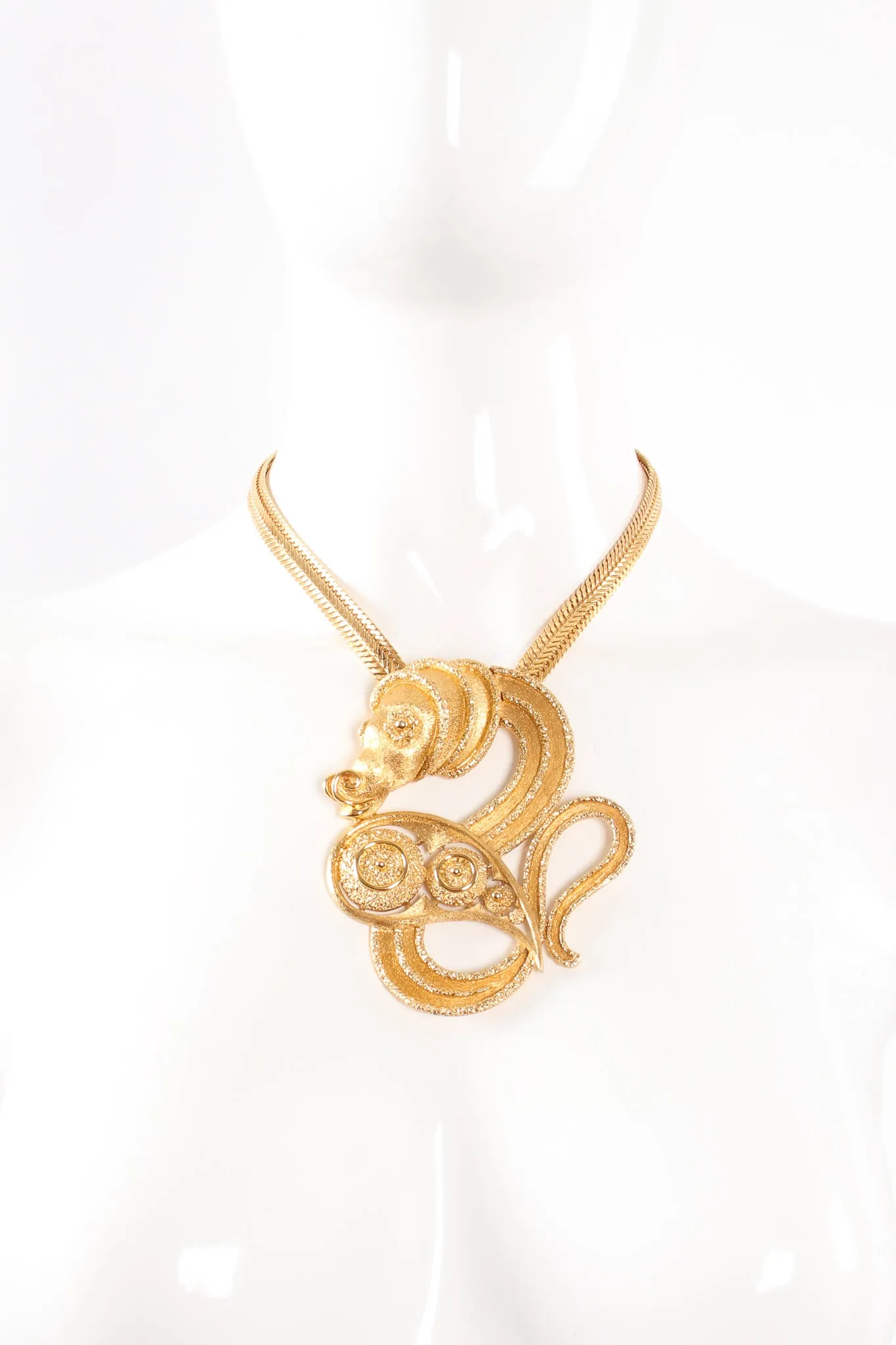 Mythic Seahorse Collar