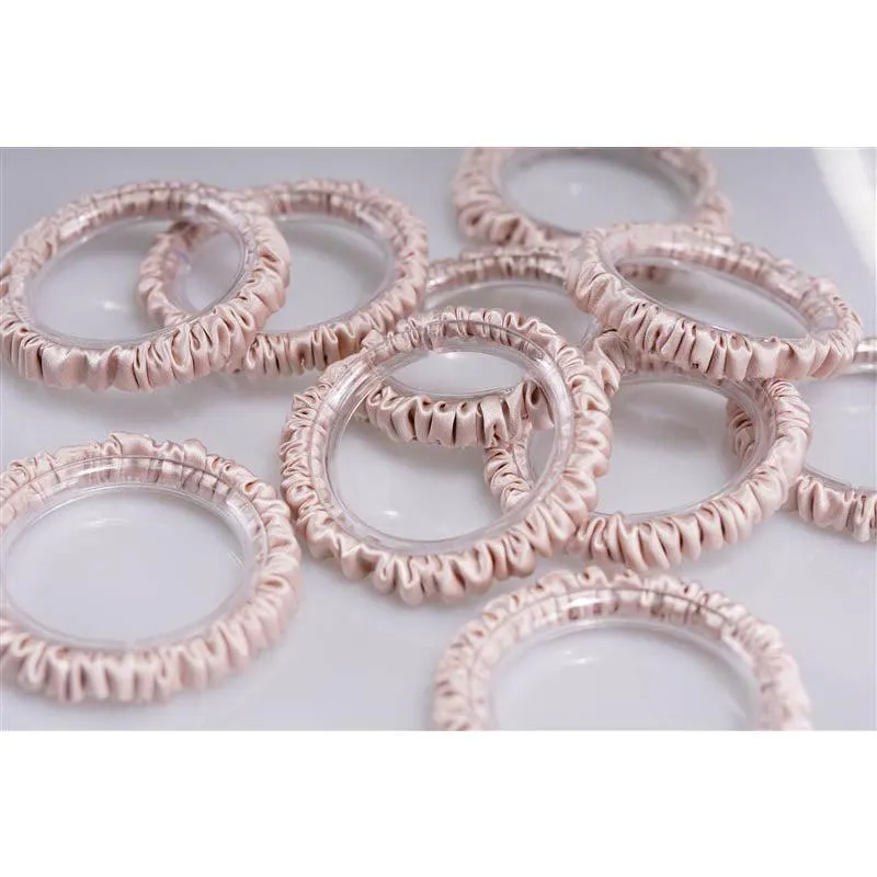Nude silk scrunchies mini