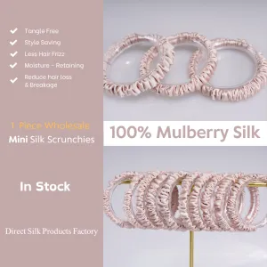 Nude silk scrunchies mini