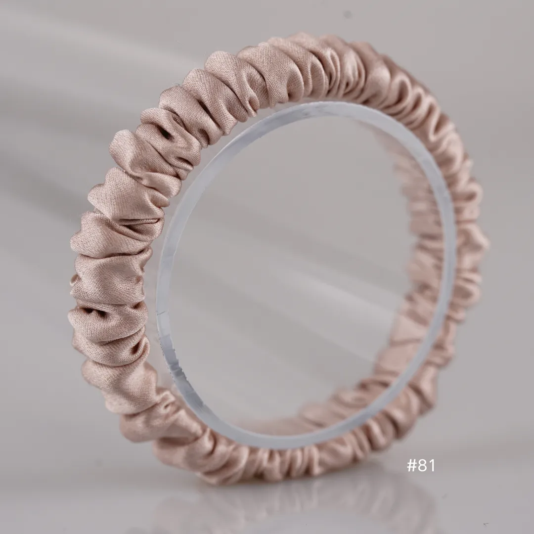 Nude silk scrunchies mini
