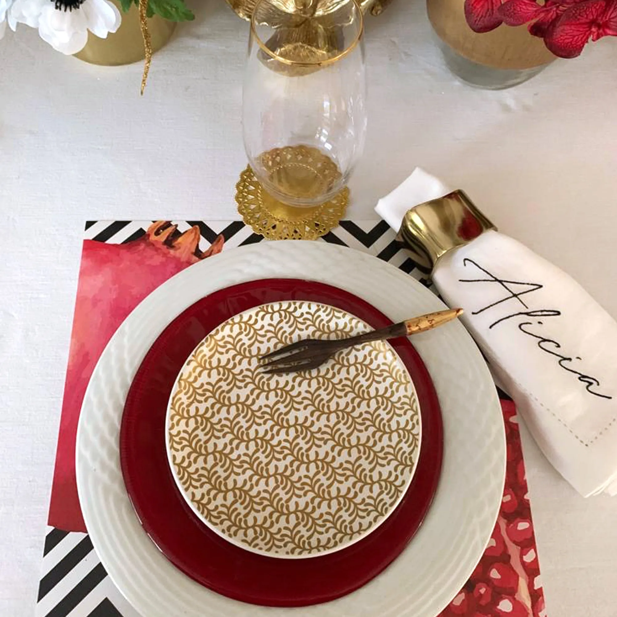 Personalized White Linen Napkins - Set of 12