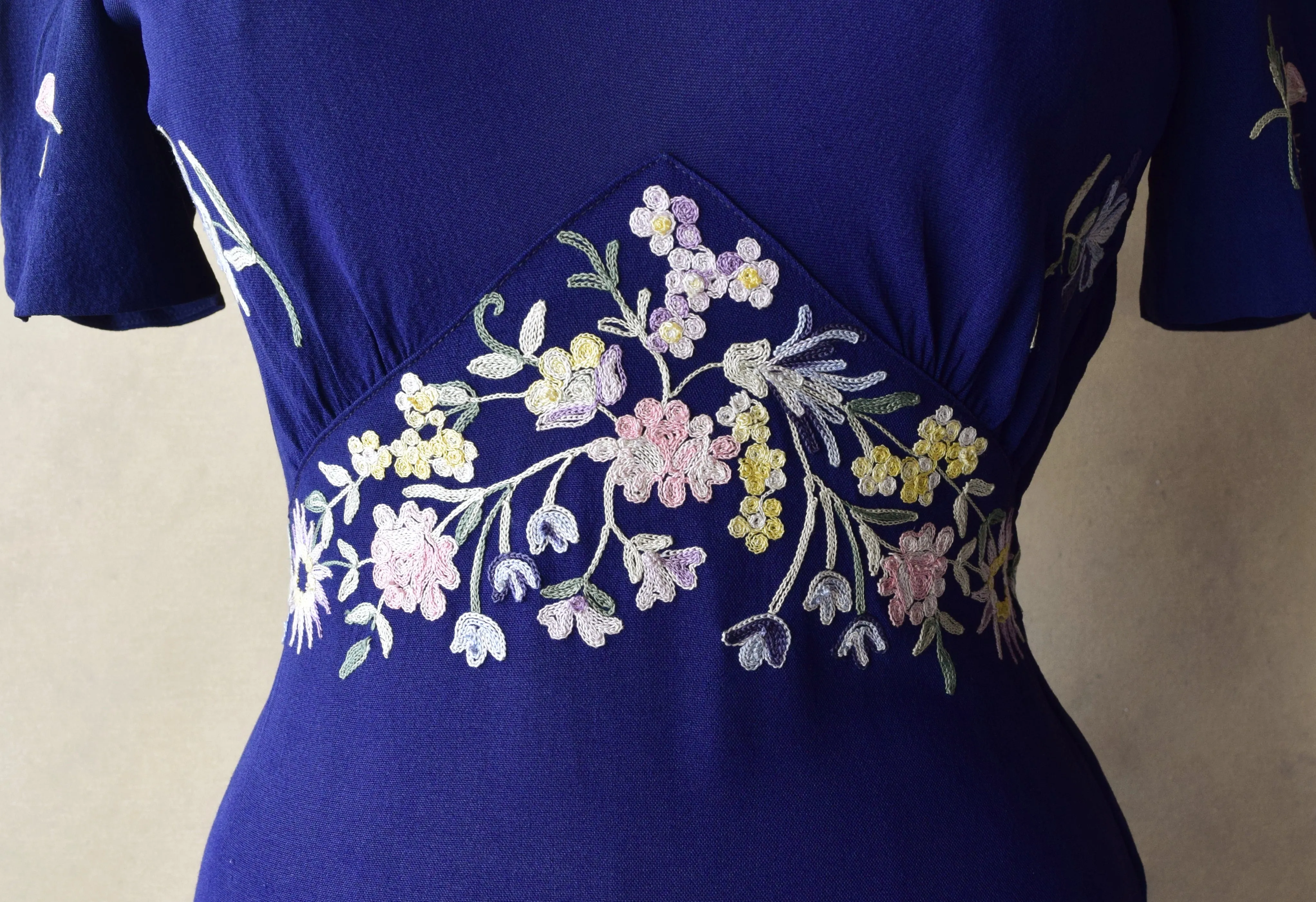 RESERVED . Late 1930s embroidered dress . 30s 40s dress . size xs to s