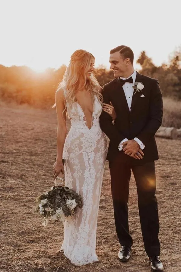 Roycebridal Mermaid/Trumpet Attractive Floor-length V-neck Lace Wedding Dress,MW439