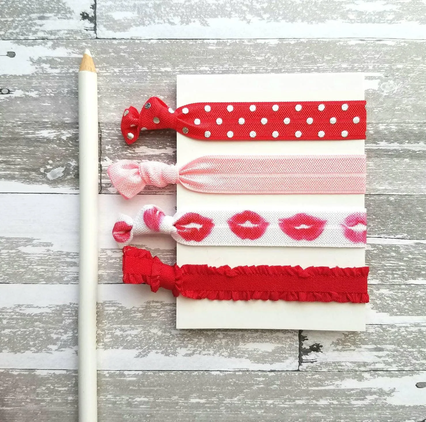 Valentine Hair Tie Set, Valentine ties, Valentine ponytail holder, Valentine hair band, kiss accessories, love gift, red pink hair elastic