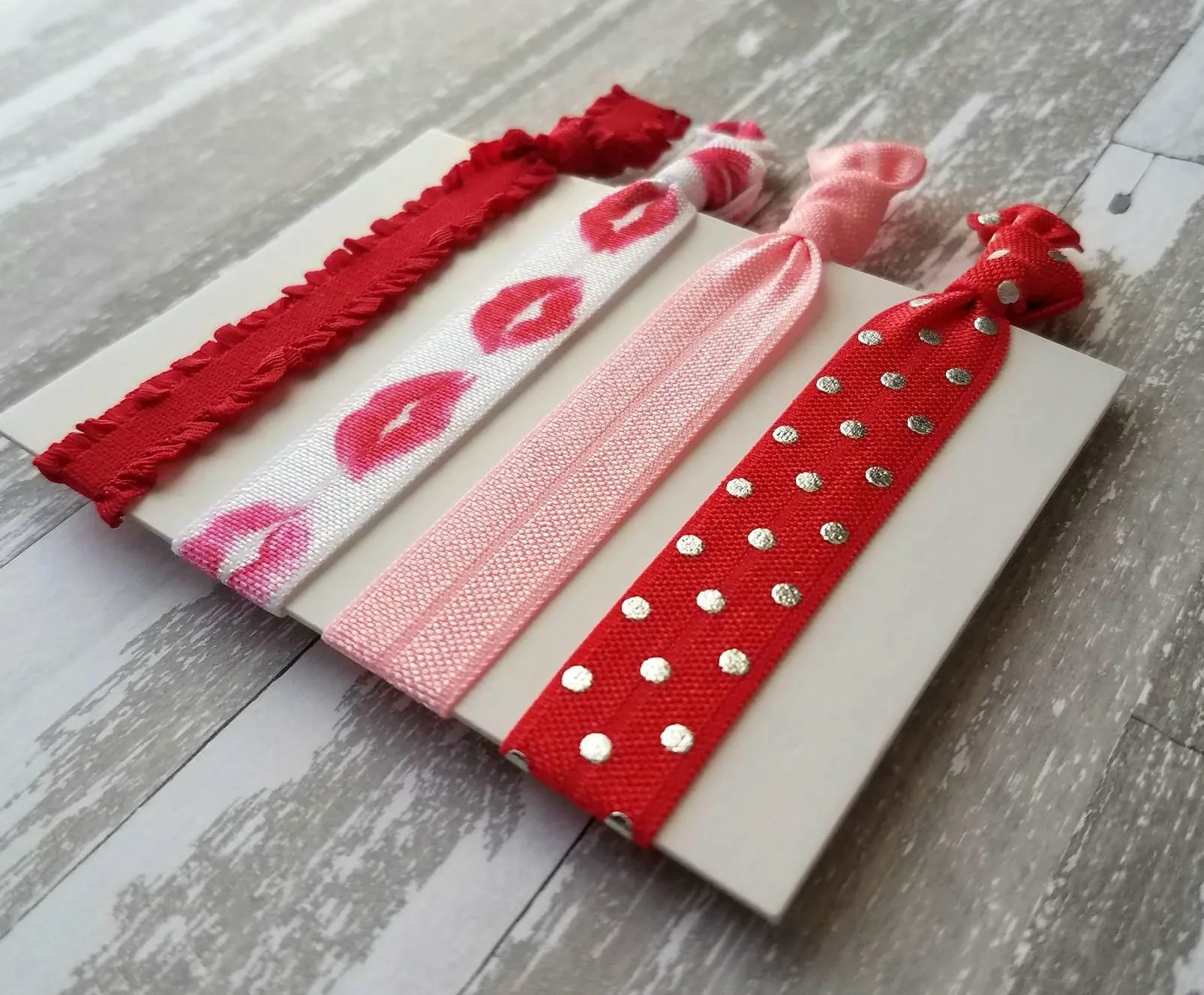 Valentine Hair Tie Set, Valentine ties, Valentine ponytail holder, Valentine hair band, kiss accessories, love gift, red pink hair elastic