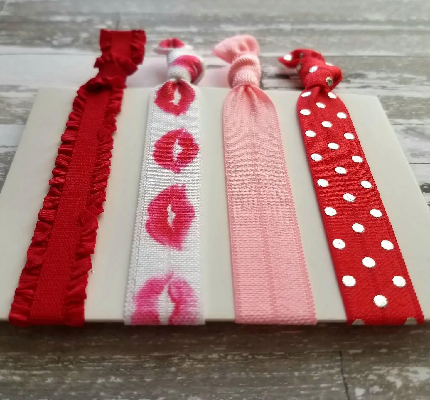 Valentine Hair Tie Set, Valentine ties, Valentine ponytail holder, Valentine hair band, kiss accessories, love gift, red pink hair elastic