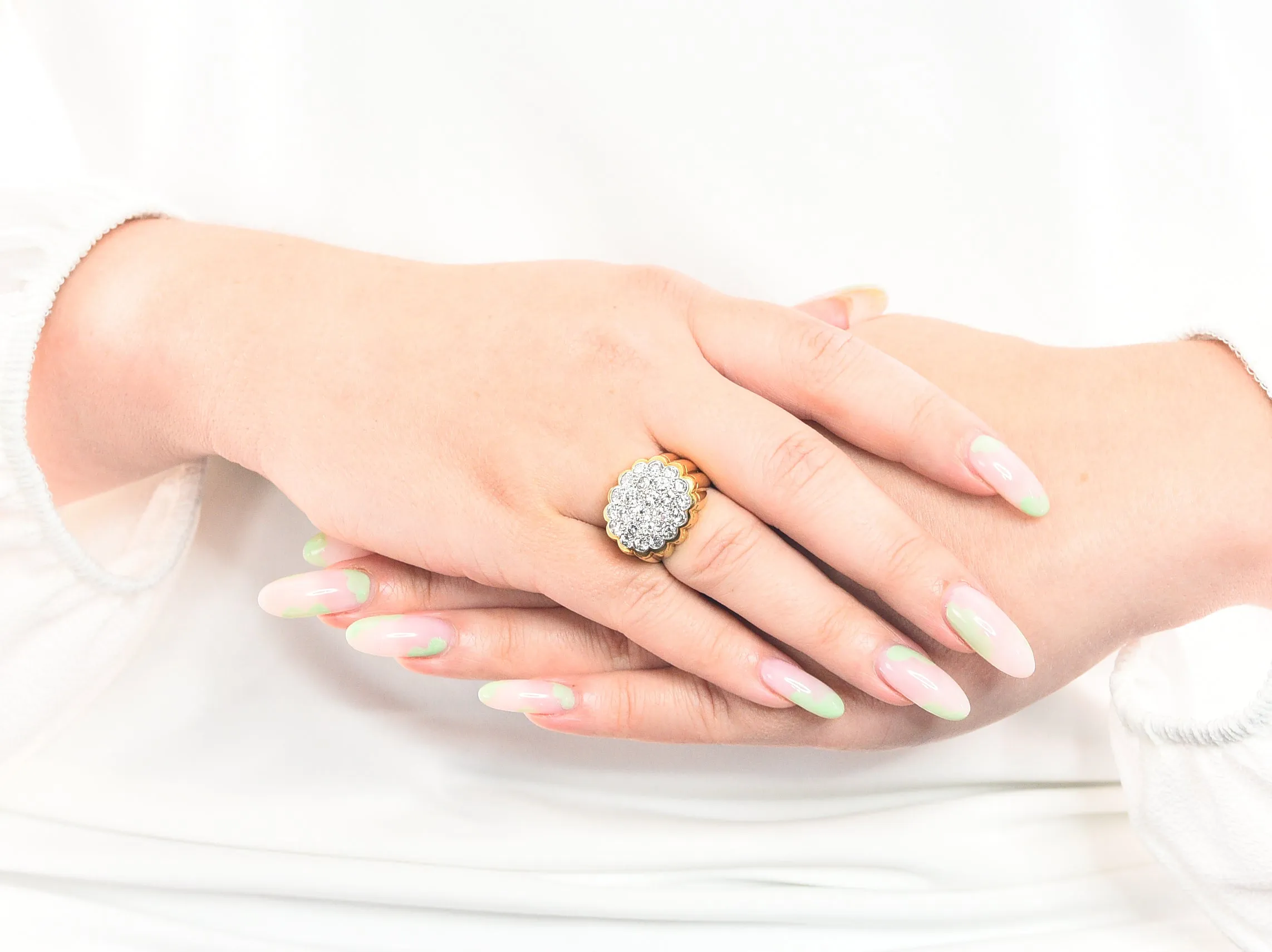 Van Cleef & Arpels 1970's 2.65 CTW Pave Diamond Platinum 18 Karat Gold Band Vintage Ring