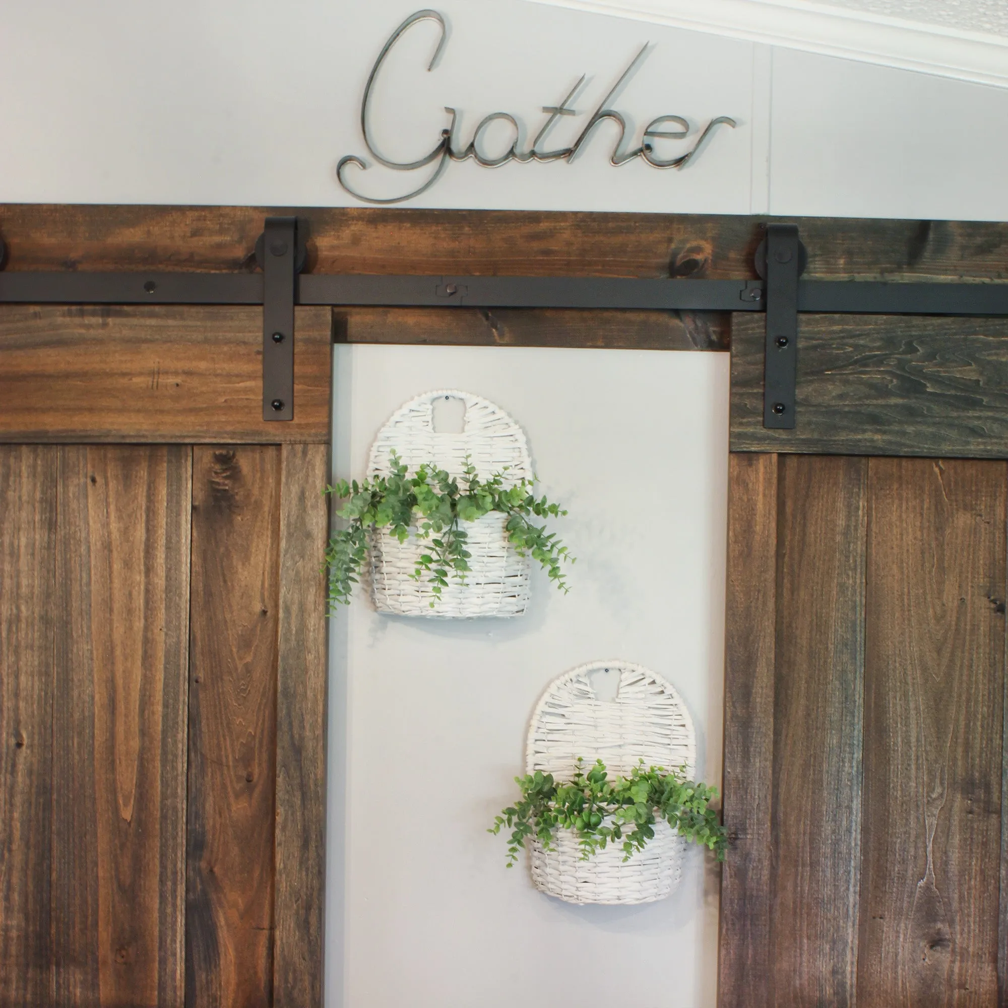 Wall Pocket Baskets (2-Pack)