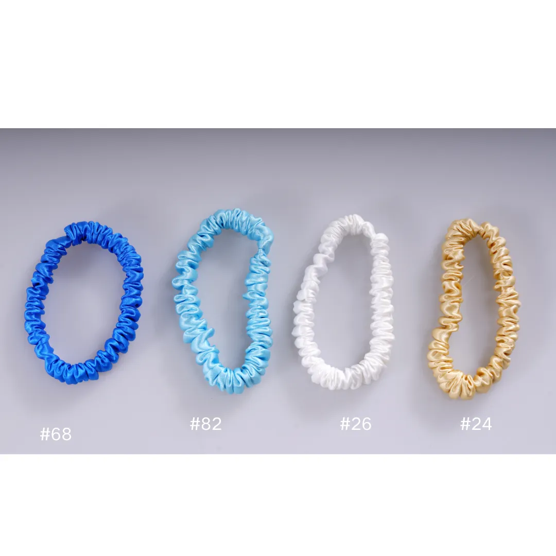 White silk scrunchies mini