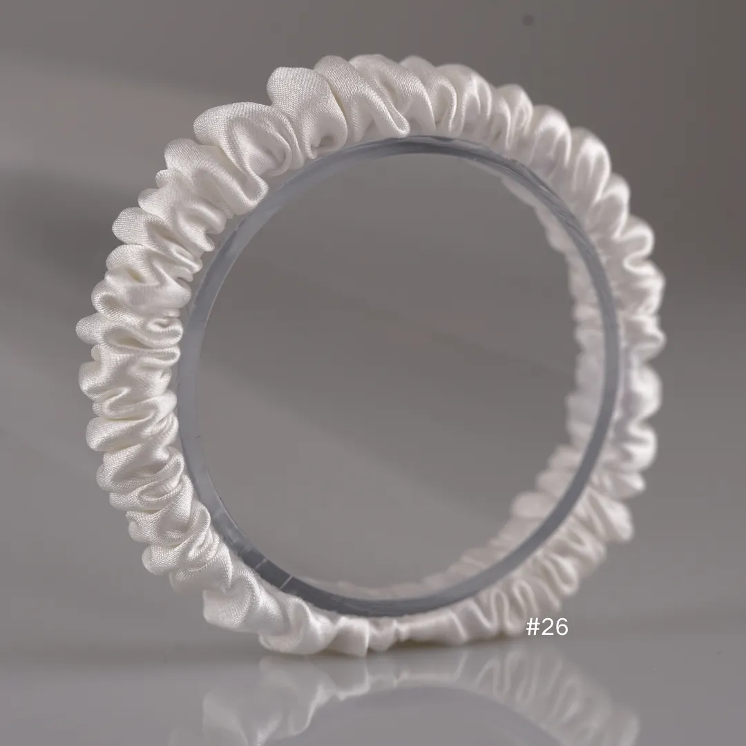 White silk scrunchies mini